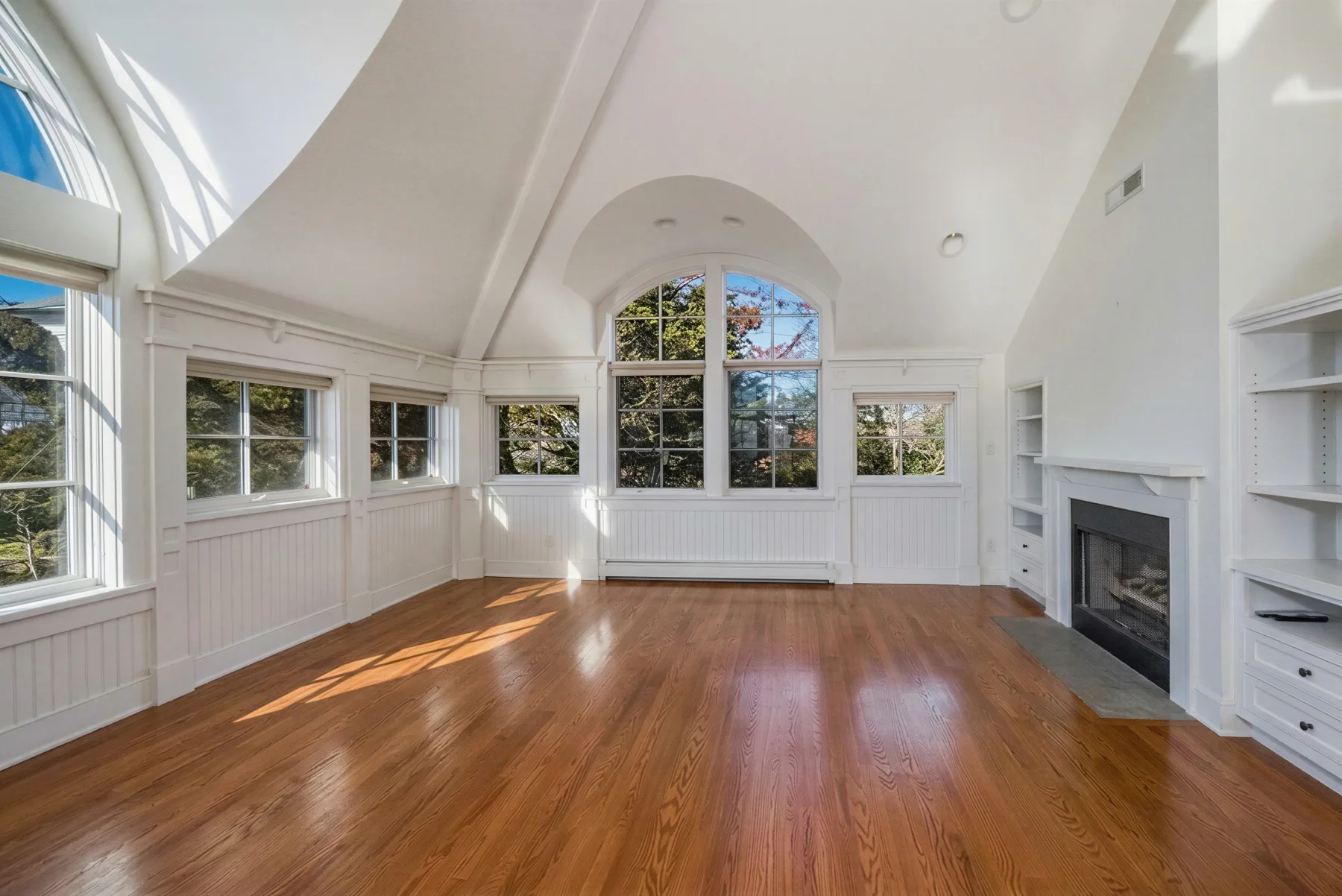 After: Clear Living Room